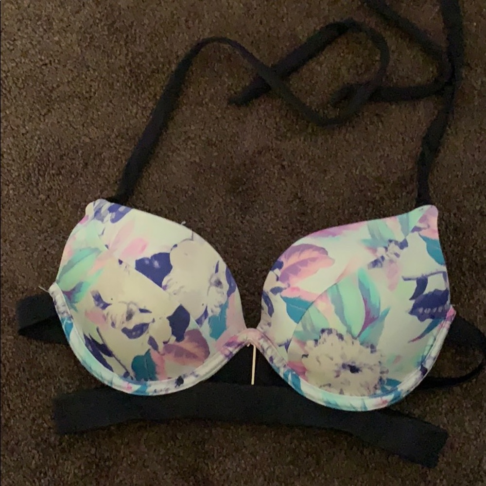 VS bikini top 34B